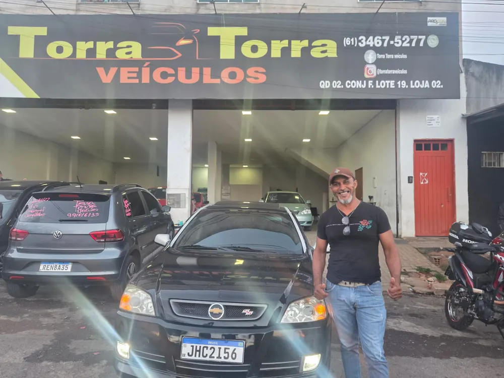 Fachada da Torra Torra Veículos no Itapoã